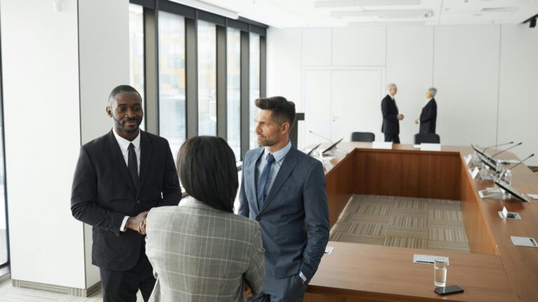 Relocating US Executives: Cape Town vs. Johannesburg Setup Costs in 2026