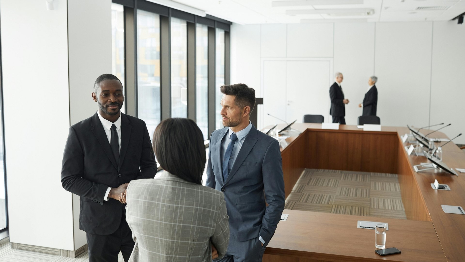 Relocating US Executives: Cape Town vs. Johannesburg Setup Costs in 2026